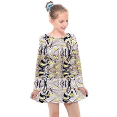 Retro Seamless Black And Gold Design Kids  Long Sleeve Dress by flipstylezfashionsLLC