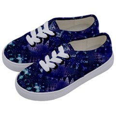 Blue Fractal Lace Tie Dye Kids  Classic Low Top Sneakers by KirstenStar