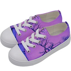 Nature-inspiration-trees-blue Kids  Low Top Canvas Sneakers