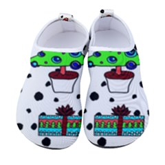 It`s Cold Outside  Women s Sock-style Water Shoes by ConteMonfrey