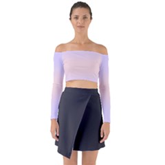 Pale Violet To Pale Pink Bilinear Gradient Long Sleeve Off Shoulder Crop Top